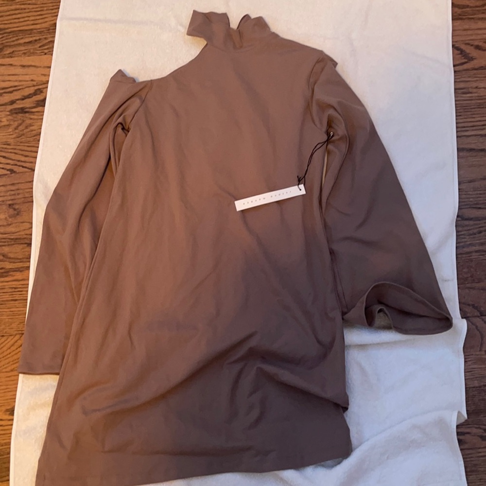 Brown dress turtleneck dip in the shoulder size 18